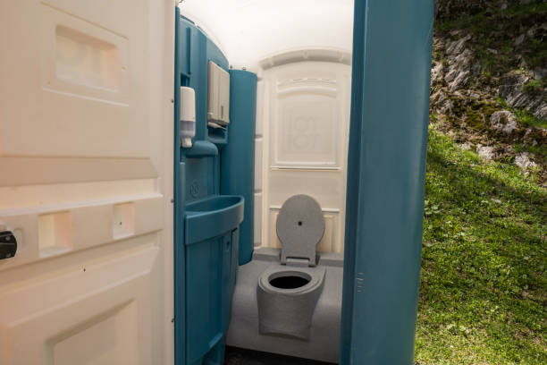Portable Toilet Options We Offer in Gluckstadt, MS